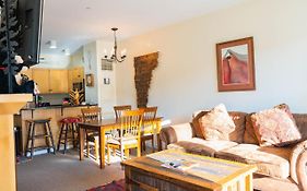 Long Trail House Condominiums At Stratton Mountain Resort